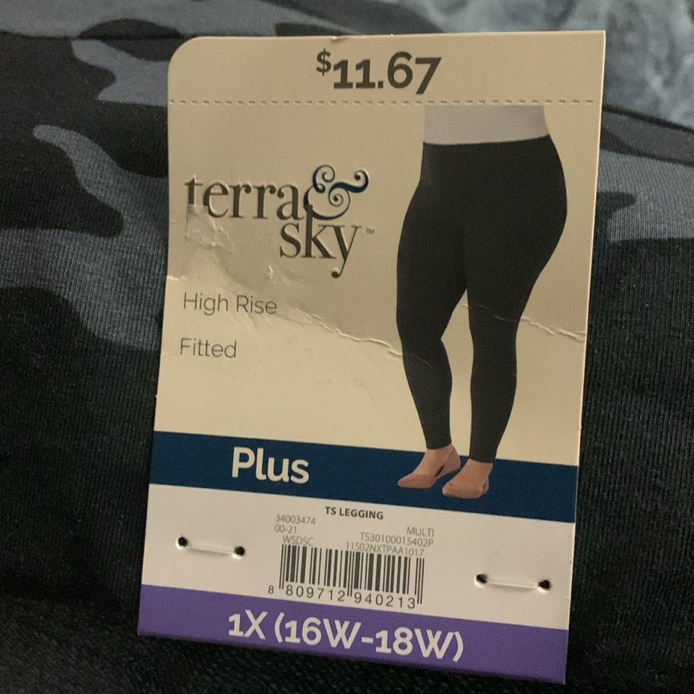 Women’s Terra & Sky Camo Yoga Pants Size 1X - Picture 3 of 3